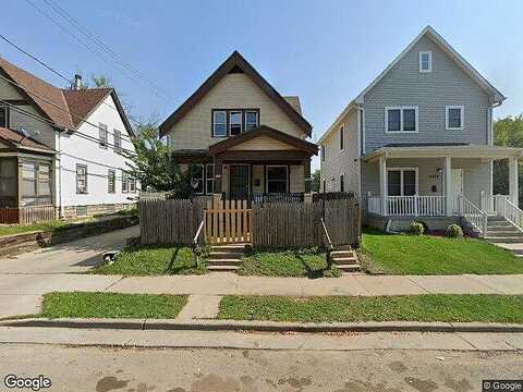 36Th, MILWAUKEE, WI 53210