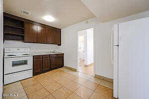 W Melvin Street 11, Phoenix, AZ 85009