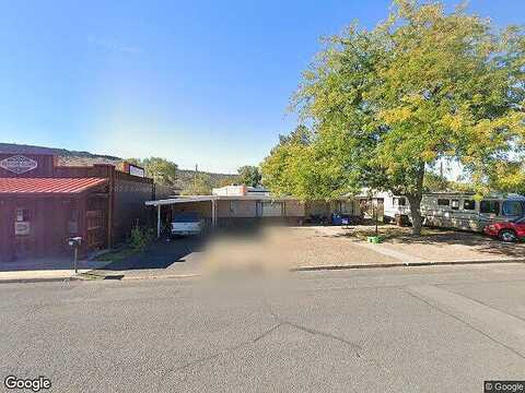 Nwlocust St, Prineville, OR 97754