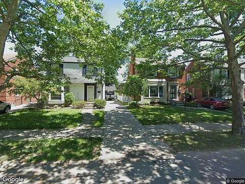 Hillcrest, GROSSE POINTE, MI 48236