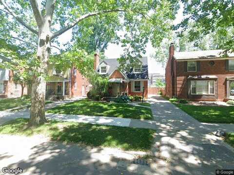 Hillcrest, GROSSE POINTE, MI 48236