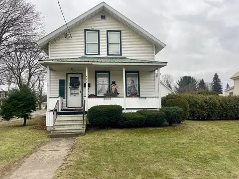 572 E. Main St., Malone, NY 12953