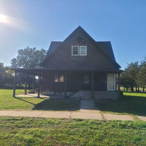 48 2nd Avenue, Mellette, SD 57461