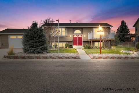 506 WALNUT AVE, Pine Bluffs, WY 82082