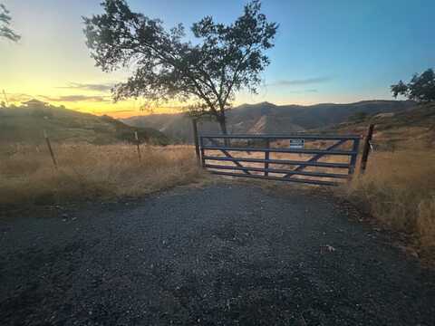 13157 Highway 26, Mokelumne Hill, CA 95245