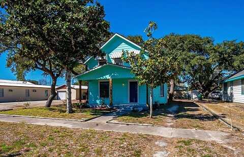 936 S Houston Street, Aransas Pass, TX 78336