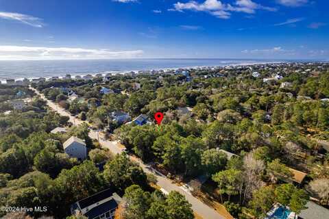 129 Pinewood Place, Emerald Isle, NC 28594