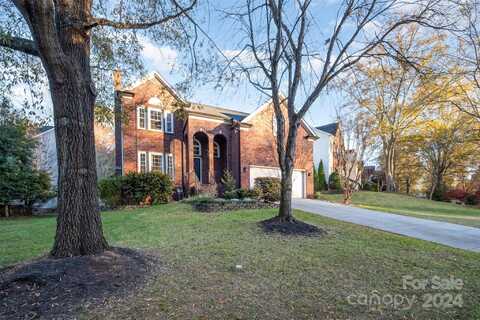 6239 Oxwynn Lane, Charlotte, NC 28270