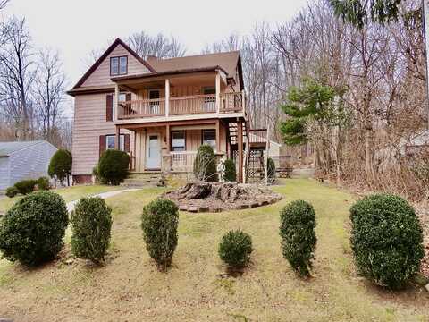 39 Baker Street, Winchester Center, CT 06098