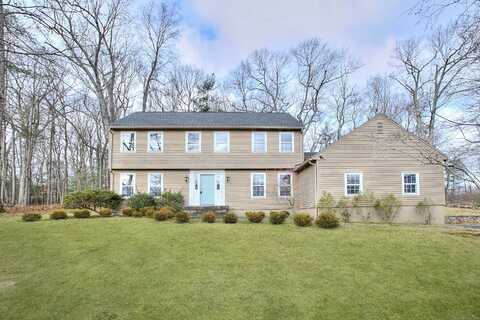 7 Shaw Drive, Simsbury, CT 06070