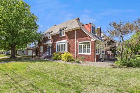 101 W Alta Vista Avenue, Ottumwa, IA 52501