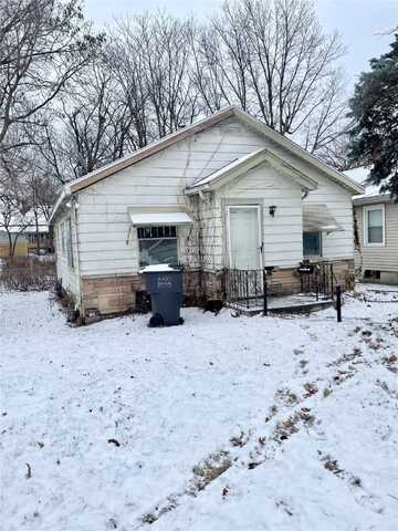 2313 Amherst Street, Des Moines, IA 50313