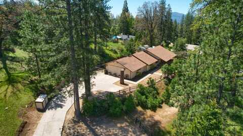 50986 Road 632, Oakhurst, CA 93644