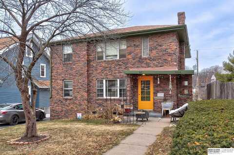 322 S 49th Avenue, Omaha, NE 68132