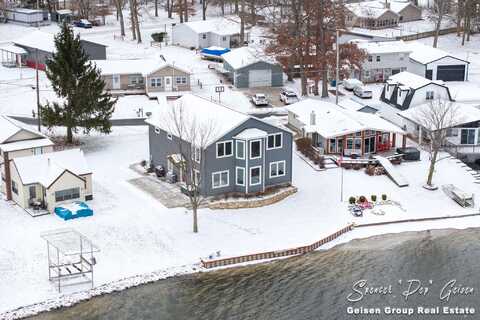 681 W Clifford Lake Drive, Stanton, MI 48888