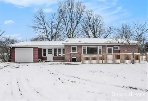 1818 Perkins Avenue NE, Grand Rapids, MI 49505