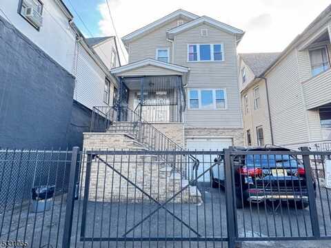 365 Monroe St, Passaic, NJ 07055