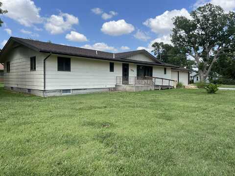 333 W Halveson, Macksville, KS 67557