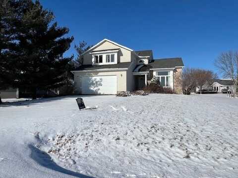 514 Uthoff Dr, Walford, IA 52351