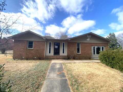 5006 Woodsprings Road, Jonesboro, AR 72404