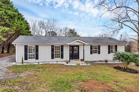 936 Coker Rd, Maryville, TN 37801