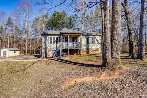 2120 Eagle Point Road, Huddleston, VA 24104