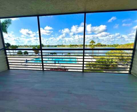 20840 San Simeon Way, Miami, FL 33179