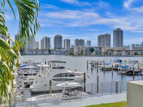 18081 Biscayne Blvd, Aventura, FL 33160