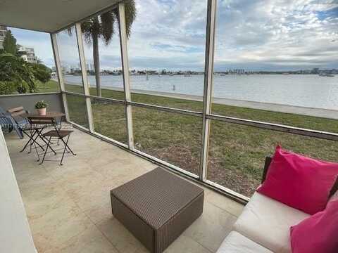 2920 Point East Dr, Aventura, FL 33160