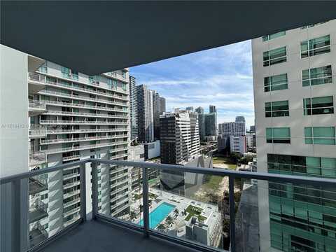 185 SW 7th St, Miami, FL 33130
