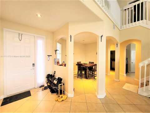 11542 NW 80th St, Doral, FL 33178