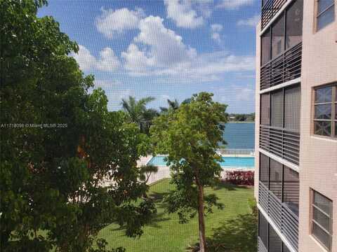 20840 San Simeon Way, Miami, FL 33179