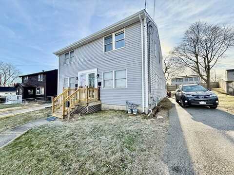 38 Blackstone Rd, Weymouth, MA 02191