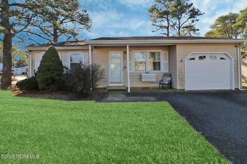 123 Chelsea Drive, Whiting, NJ 08759