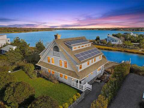 70 Cold Spring Point Road, Southampton, NY 11968