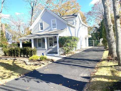 37 Union Avenue, Center Moriches, NY 11934