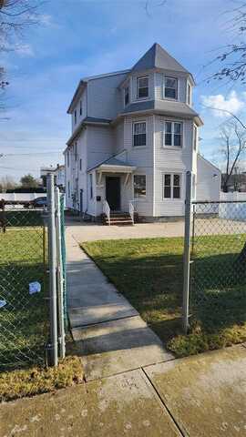 137-21 218th Street, Laurelton, NY 11413