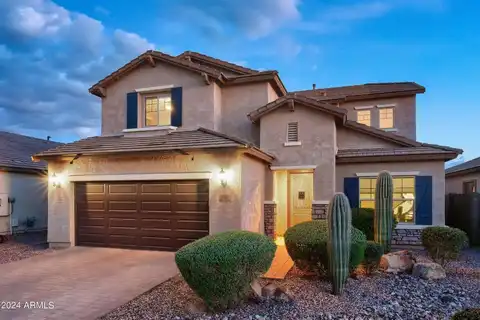 2607 West Gray Wolf Trail, Phoenix, AZ 85085