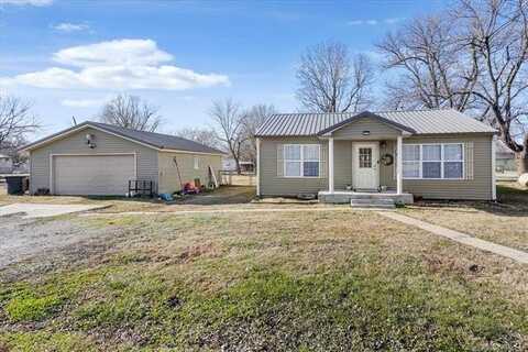 301 S Hall Street, Adair, OK 74330