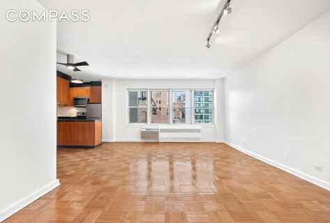 155 East 38th Street, New York, NY 10016