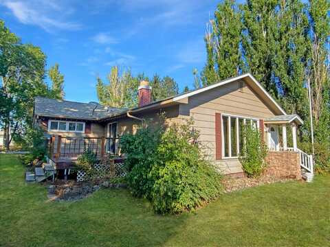 1421 14th St SW, Sidney, MT 59270