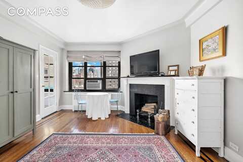 235 East 22nd Street, New York, NY 10010