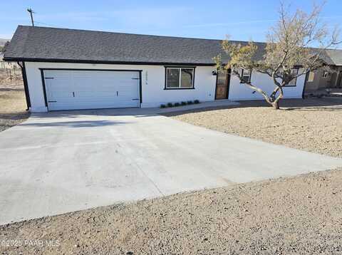 20576 E Ash Creek Road, Mayer, AZ 86333