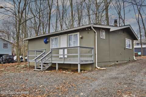 17 Hilltop Circle, East Stroudsburg, PA 18302