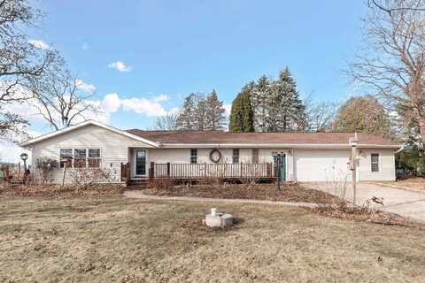 5662 COUNTY ROAD D, FOND DU LAC, WI 54937