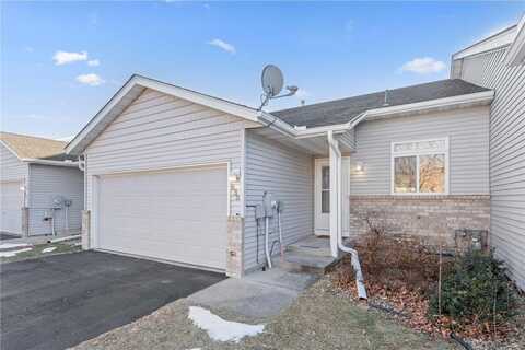 635 35th Street W, Hastings, MN 55033