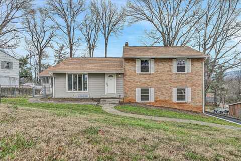 2501 MAYCREST ST NW, Roanoke, VA 24012