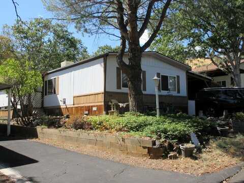 400 Hiram Page Rd #28, Yreka, CA 96097