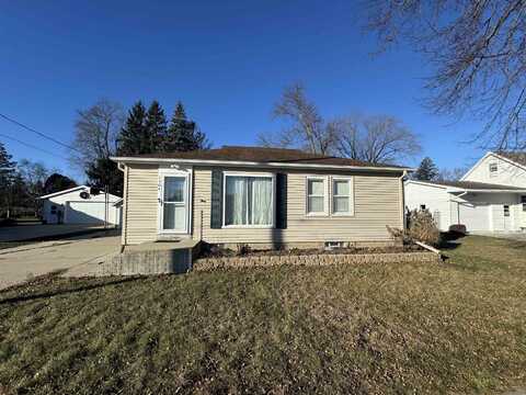 1504 River Drive, Watertown, WI 53094