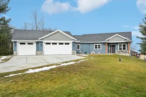 W13228 Klamer Road, Lodi, WI 53555